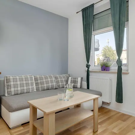 Unique For 4 People Close To The By Renters Apartmán