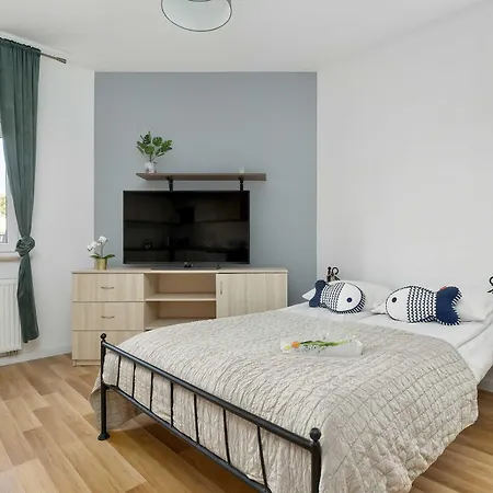 Unique For 4 People Close To The By Renters Apartamento Mielno (Koszalin)