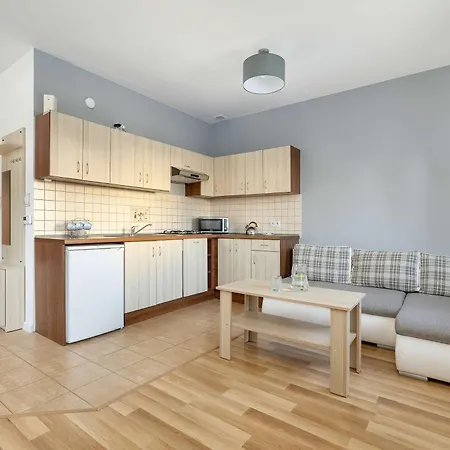 Apartamento Unique For 4 People Close To The By Renters Mielno (Koszalin)